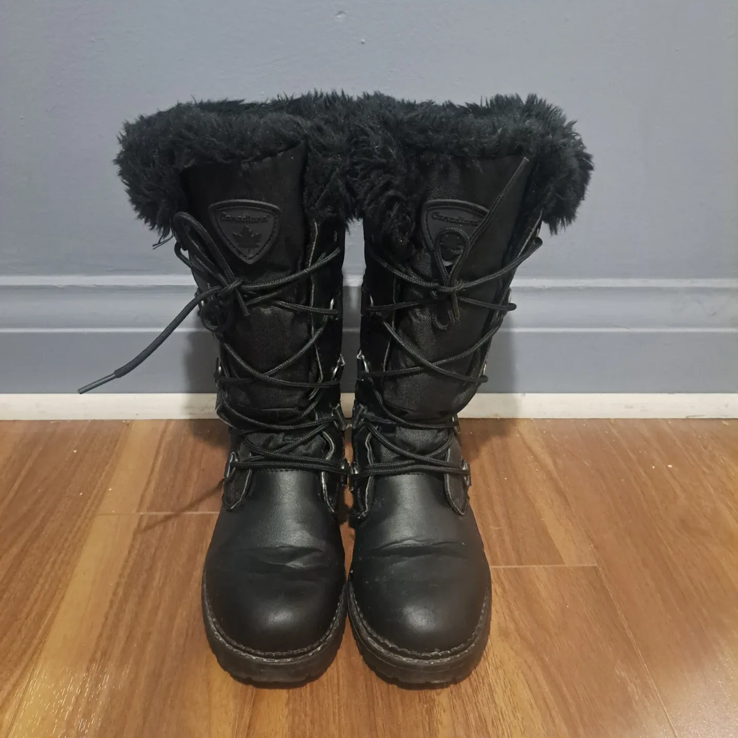 Canadiana Black Lace Up Winter Boots
