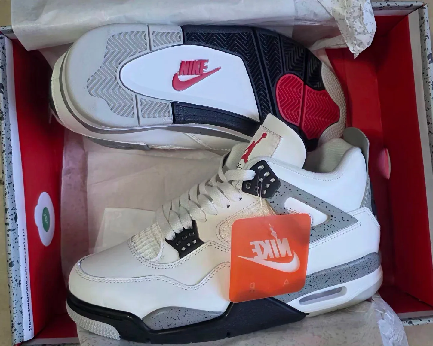 Nike Air Jordan 4 Retro White Oreo Size 7 image indicator(2)