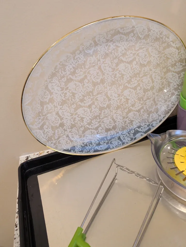 A bundle of kitchen items image indicator(7)