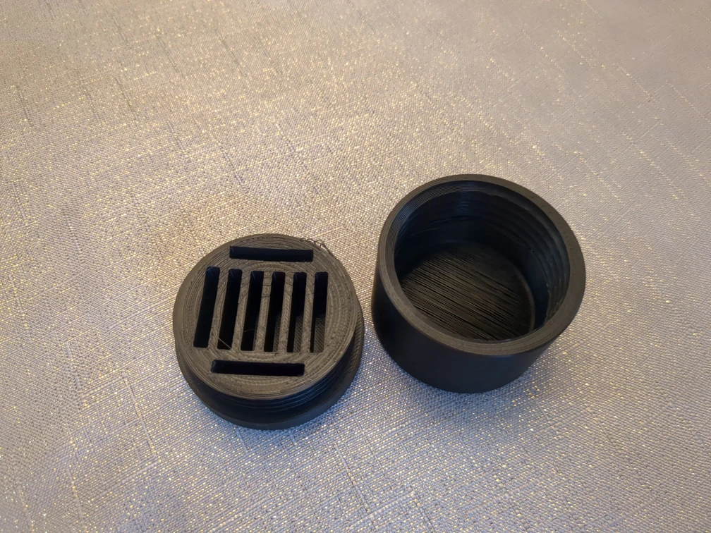Black 3D Printed Nintendo game card container