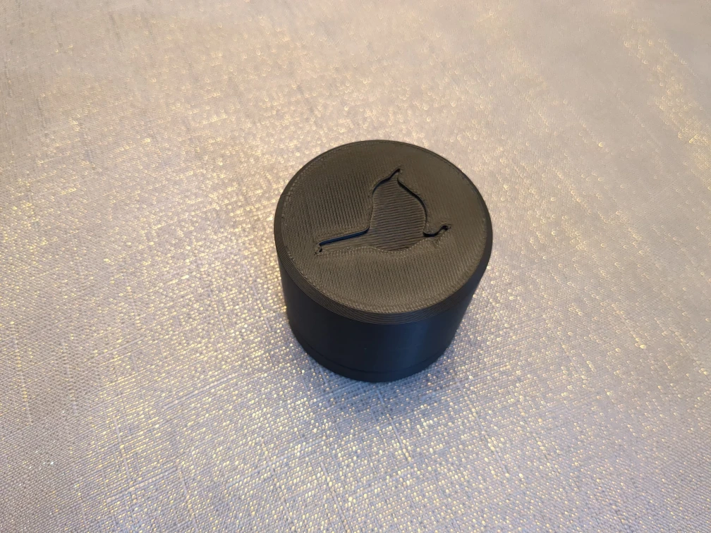 Black 3D Printed Nintendo game card container - photo 3