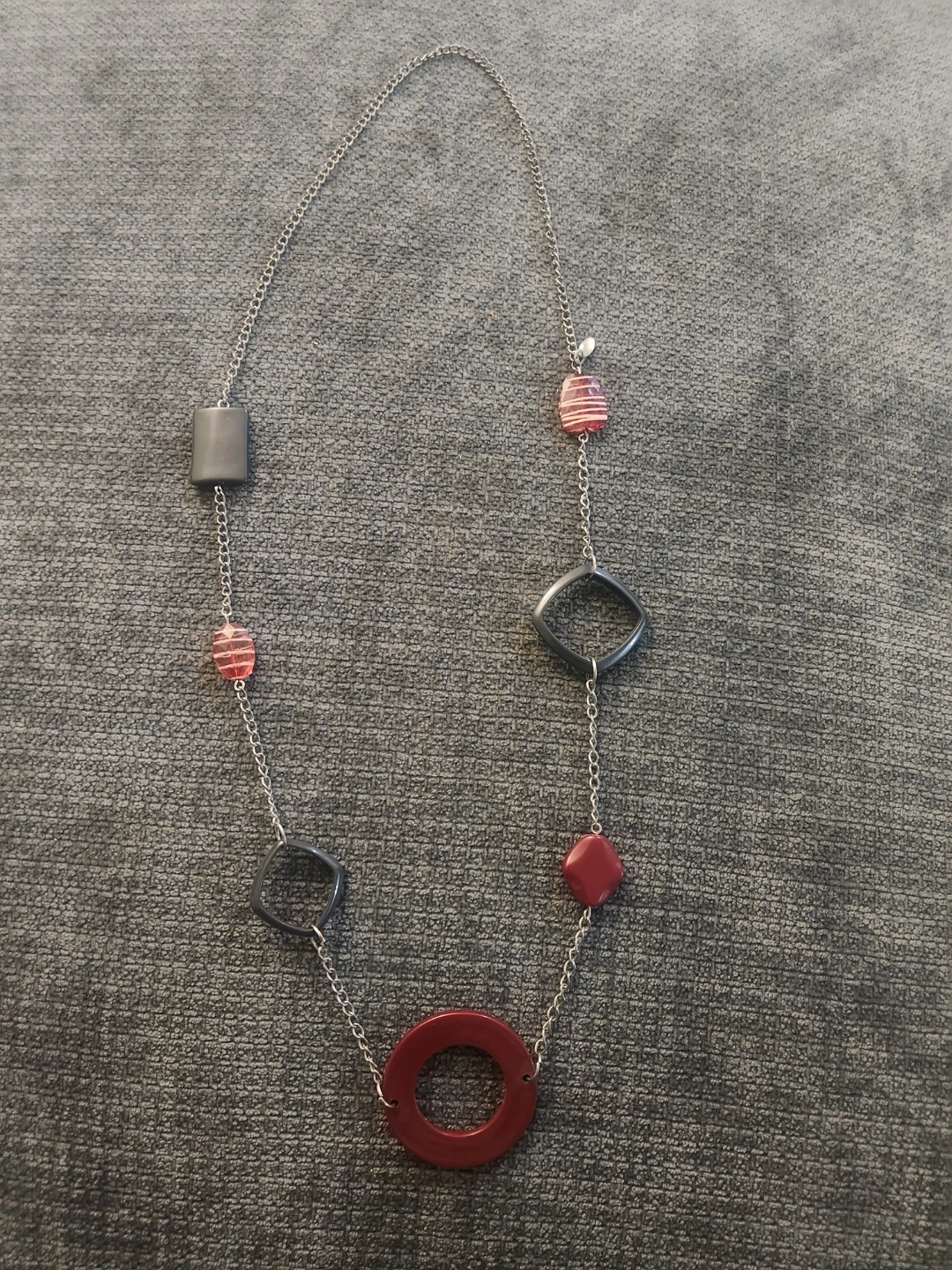 Fashion Necklace with Geometric Accents