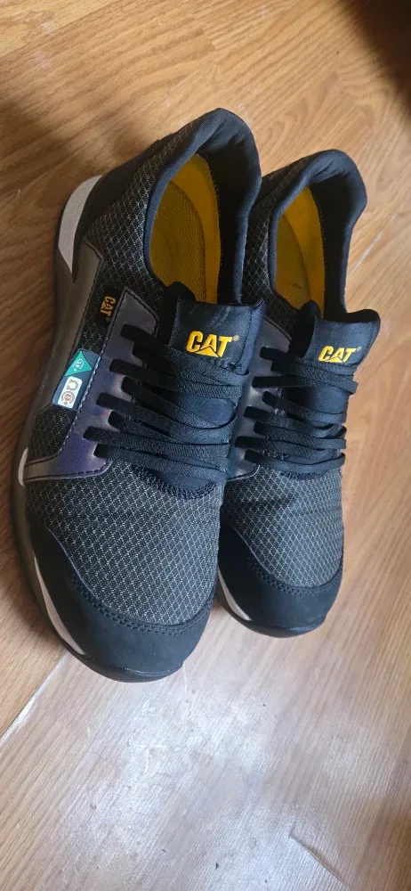 CAT Safety Sneakers image indicator(2)