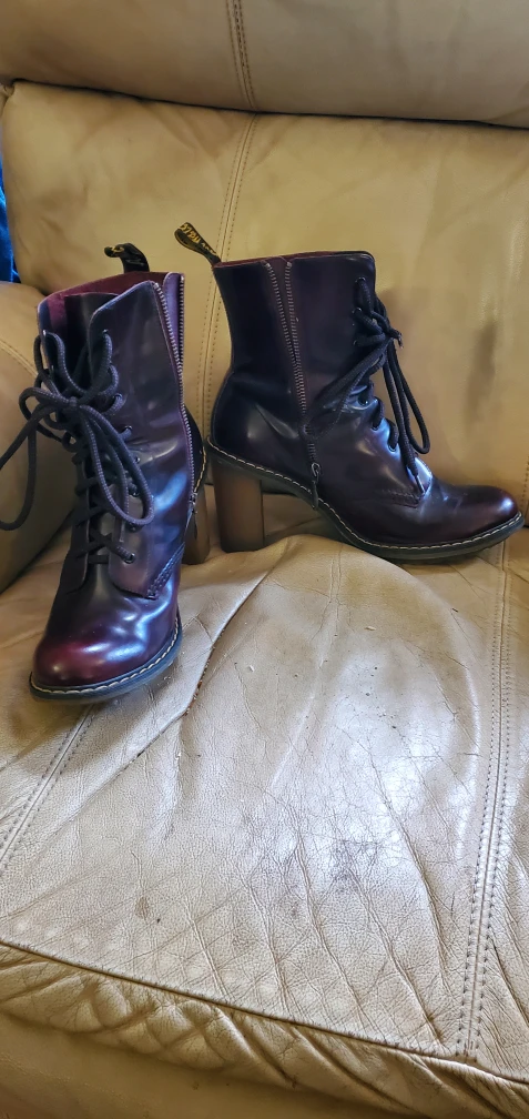 Dr. Martens Size 10 high heel boots - photo 2