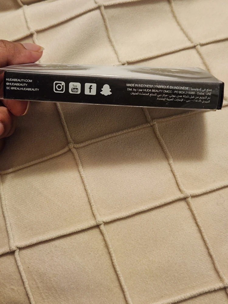 Brand New Huda Beauty Harmony #17 Eazy Lash - photo 4