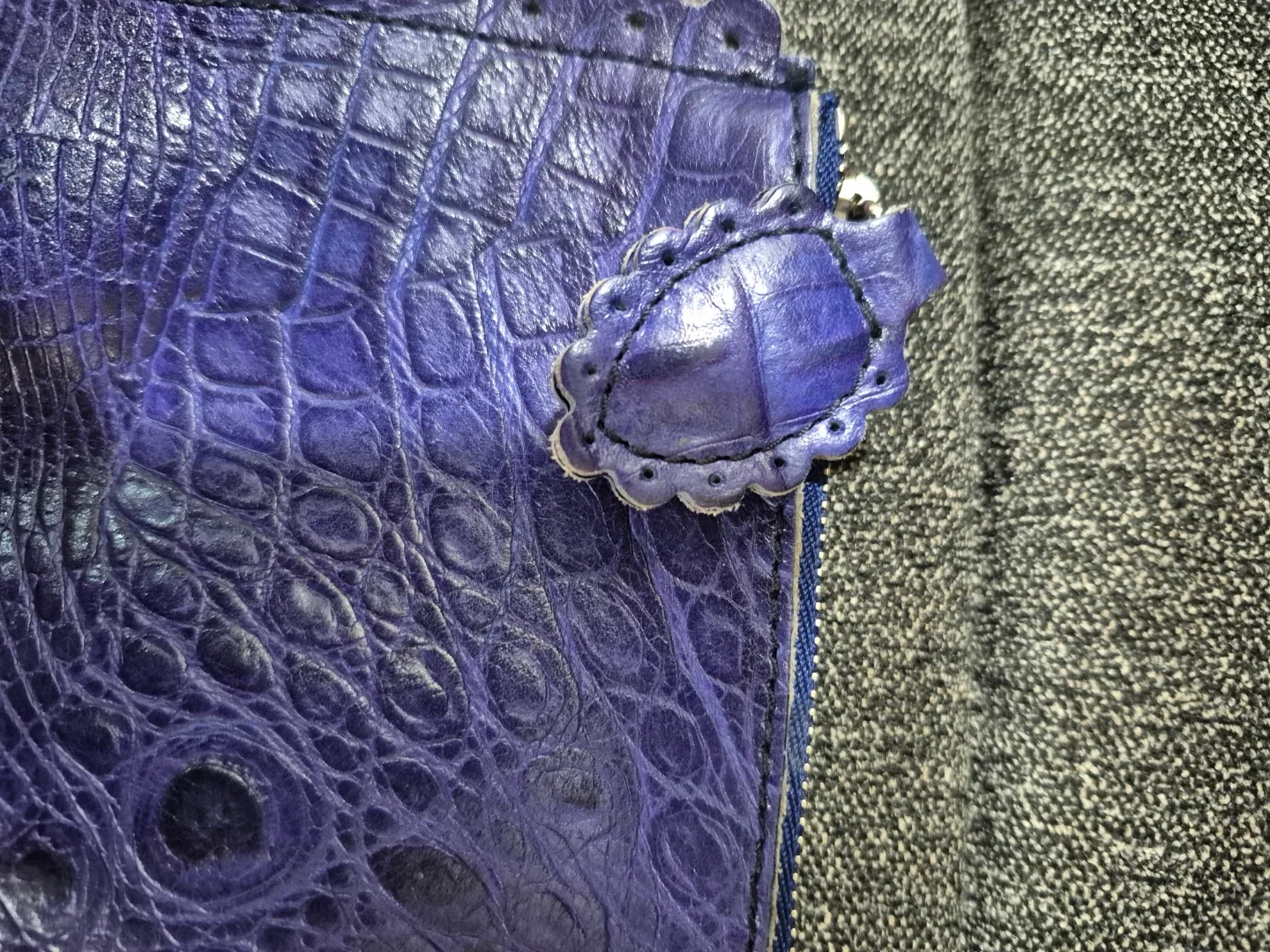 Furla Leather Long Wallet with Zipper image indicator(4)