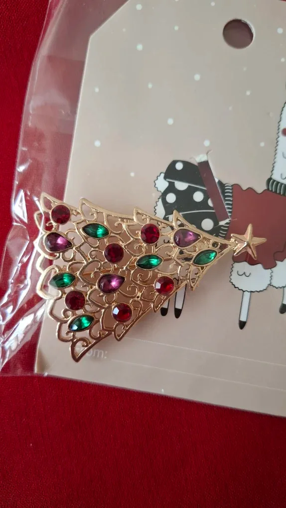 Christmas Tree Pin Brooch - Winter Accessory image indicator(6)