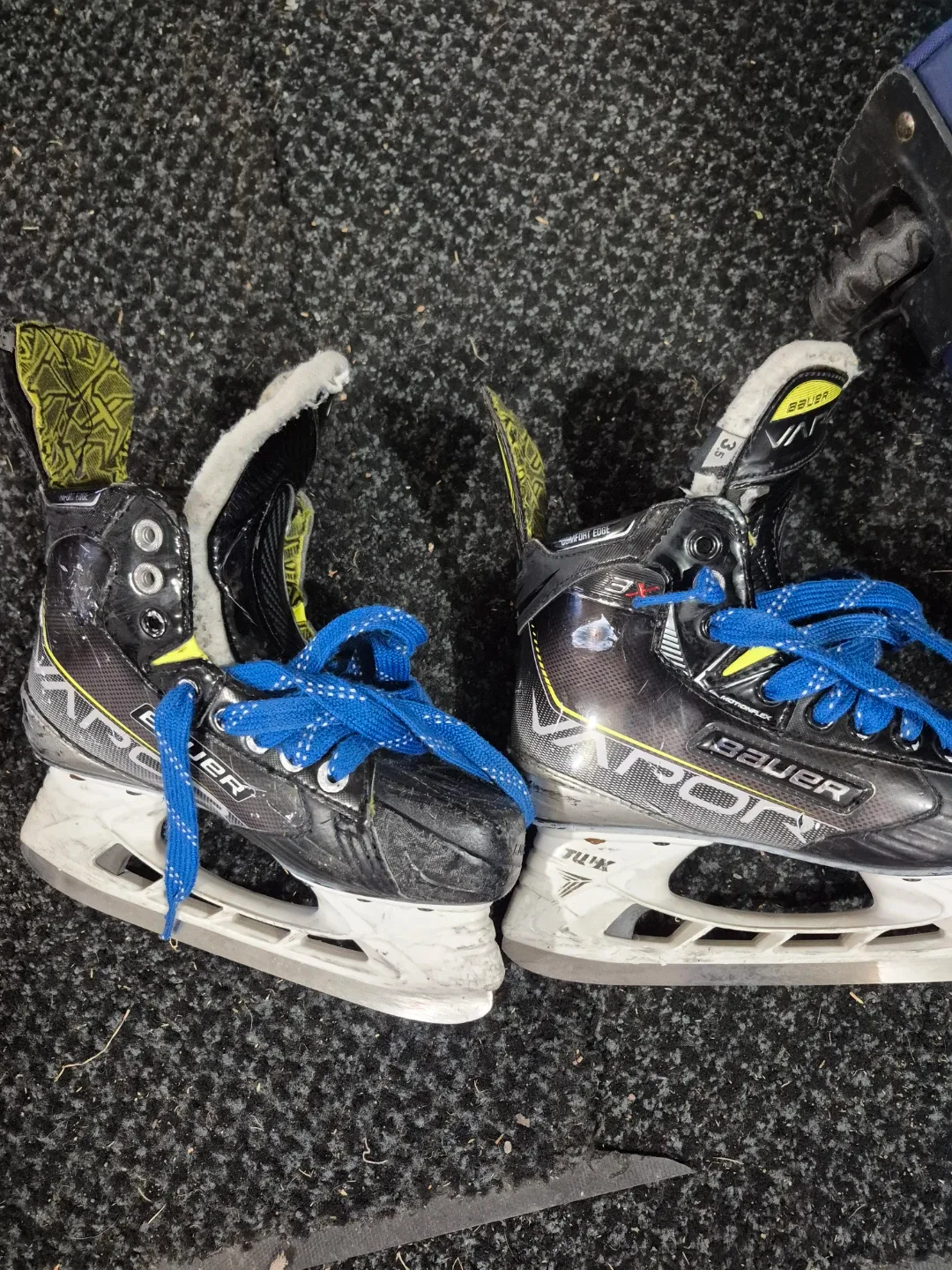 Bauer Vapor 3X Ice Hockey Skates - Size 3 and 3.5