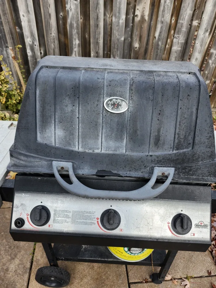 Used Napoleon Gas BBQ Grill image indicator(7)