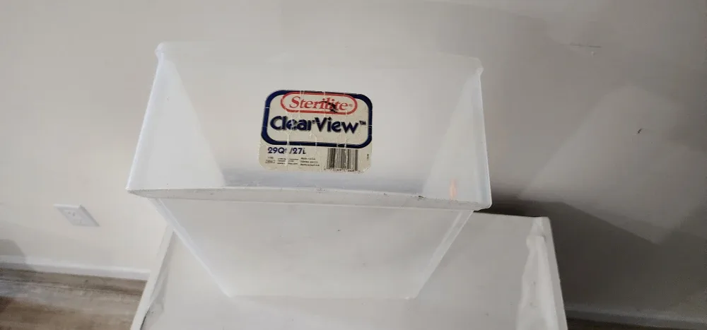 Sterilite ClearView 29Qt/27L Storage Box