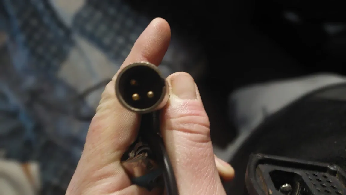 Pride Battery Charger HP8204B