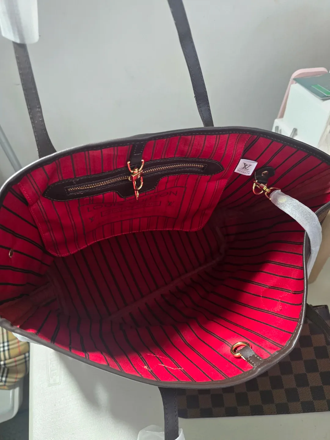 Brown Checkered Tote Bag image indicator(3)