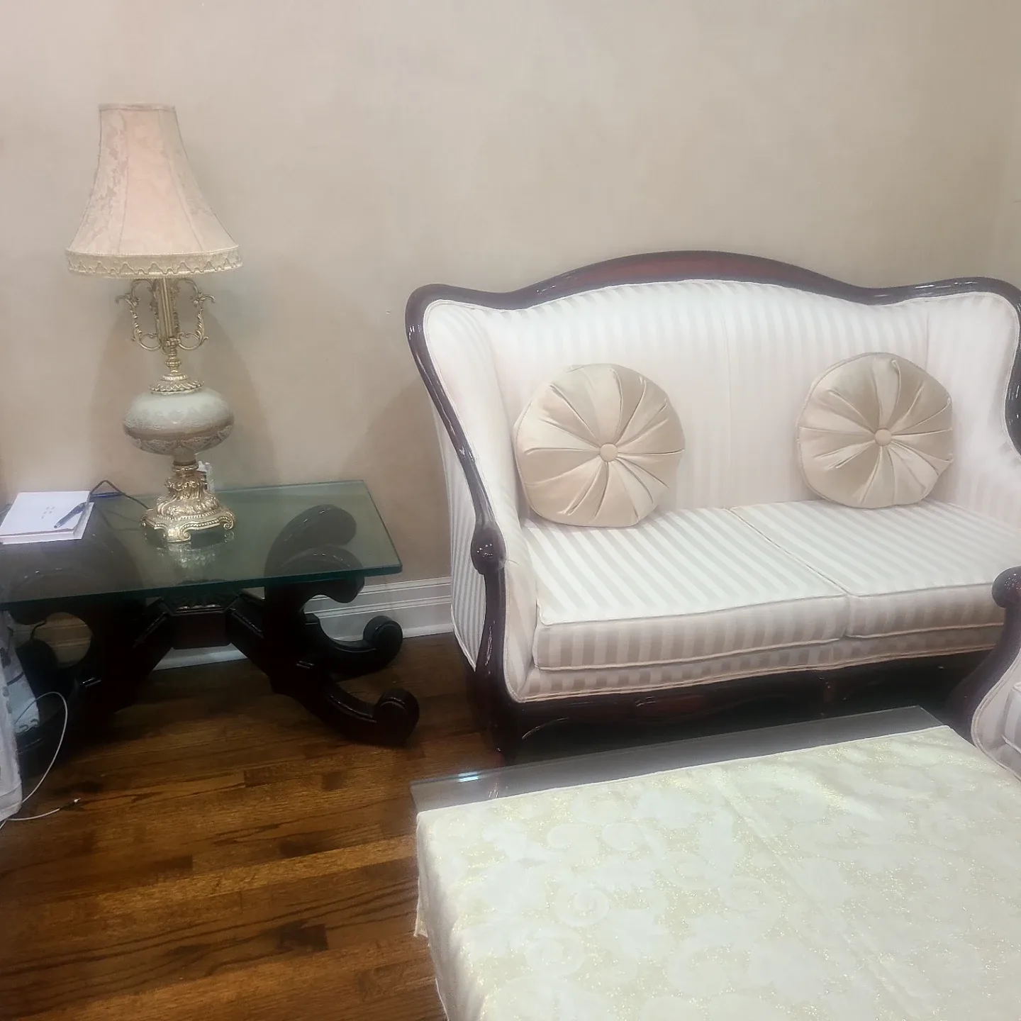 Antique Style Sofa Set - Loveseat, Sofa, Chair & Table image indicator(4)