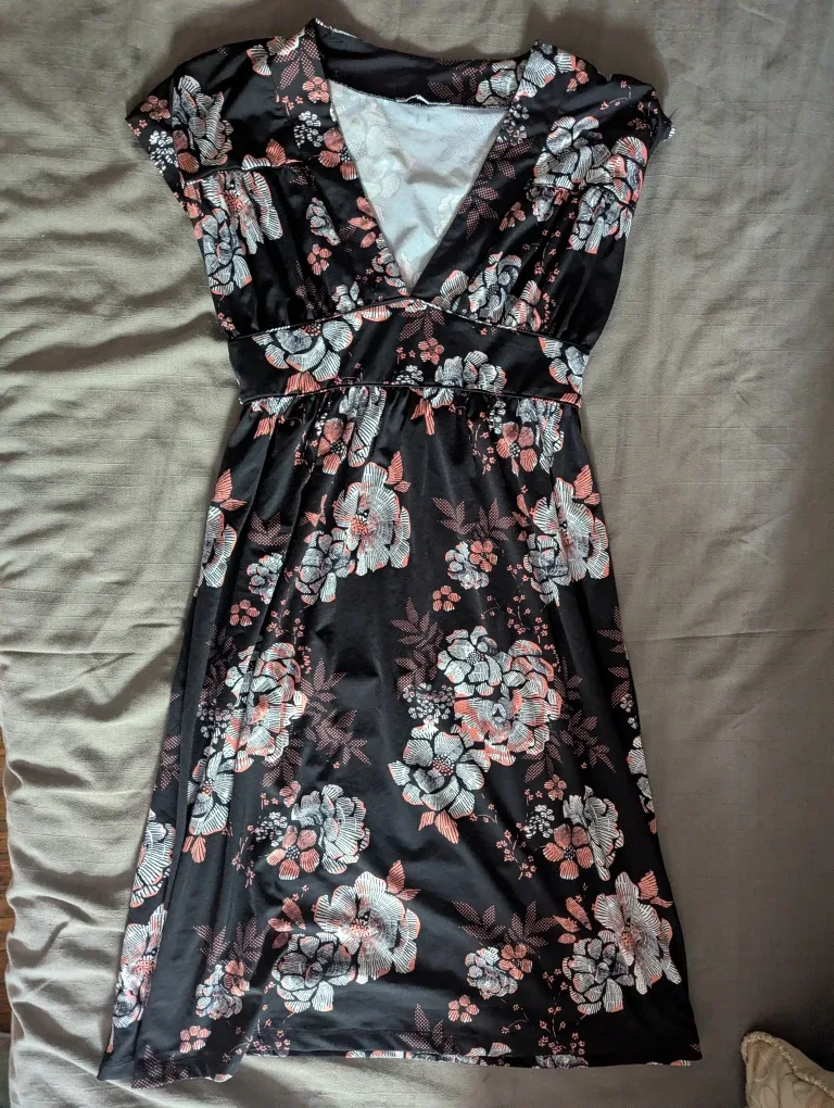 Floral Print V-Neck Dress