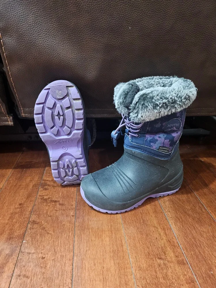 XMTN Winter Boots - Size 12 image indicator(3)