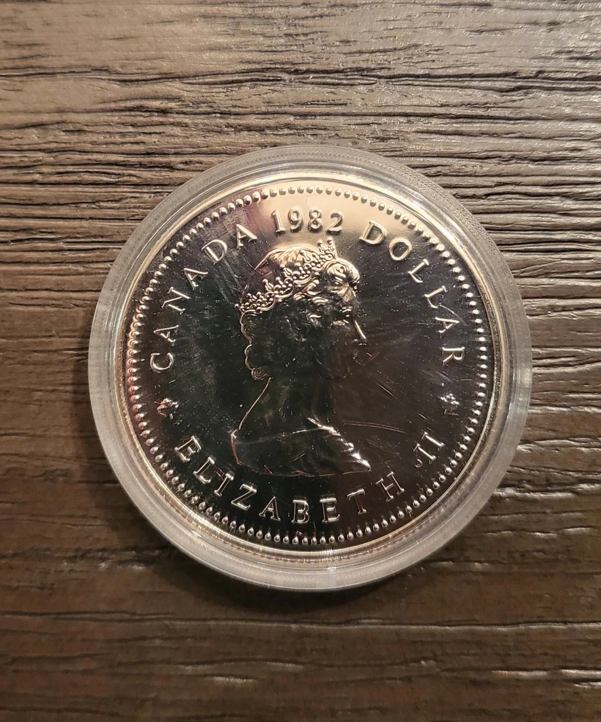 1982 Canada Dollar Elizabeth II Confederation Coin - photo 2