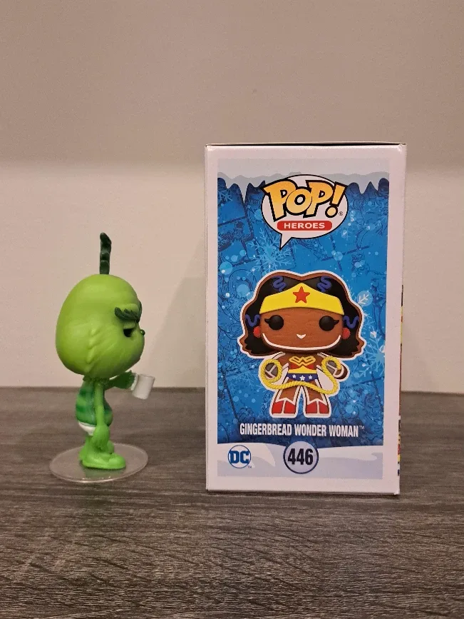 🎄🎁 Dr Seuss The Grinch in Underwear 🎁🎄 +more image indicator(4)