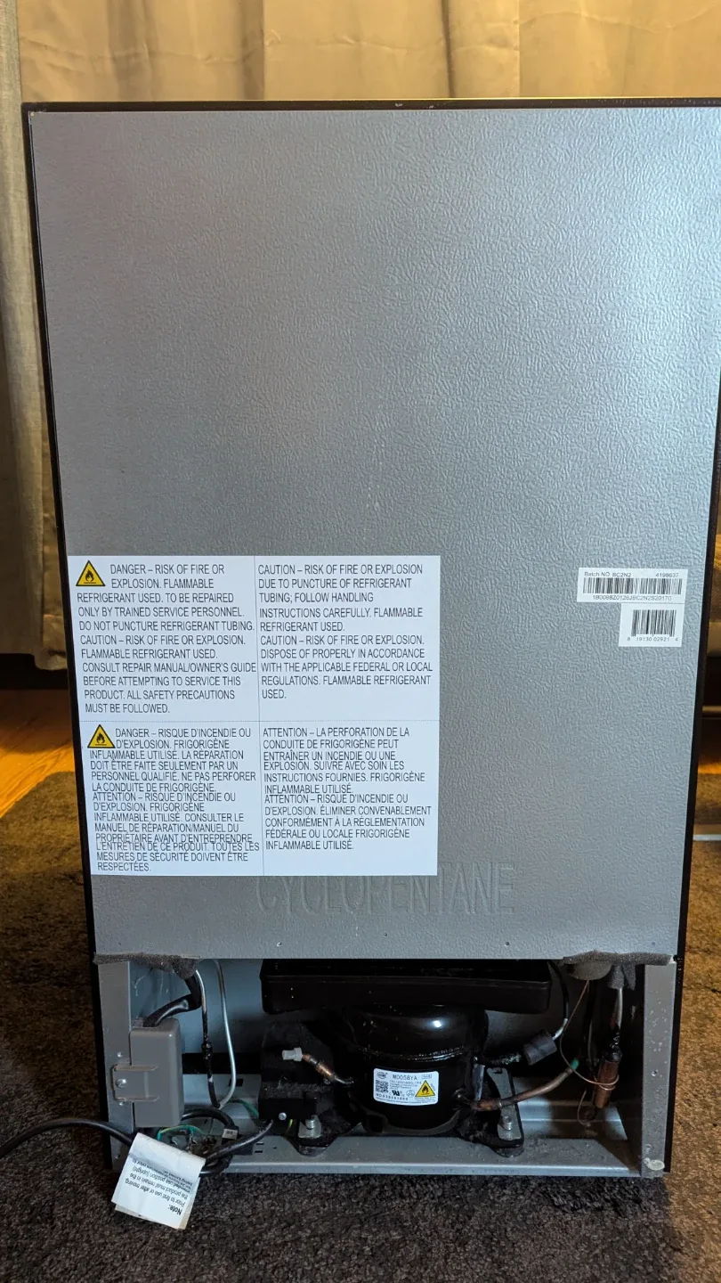 Hisense Compact Double Door Refrigerator RT32D6WSE image indicator(6)