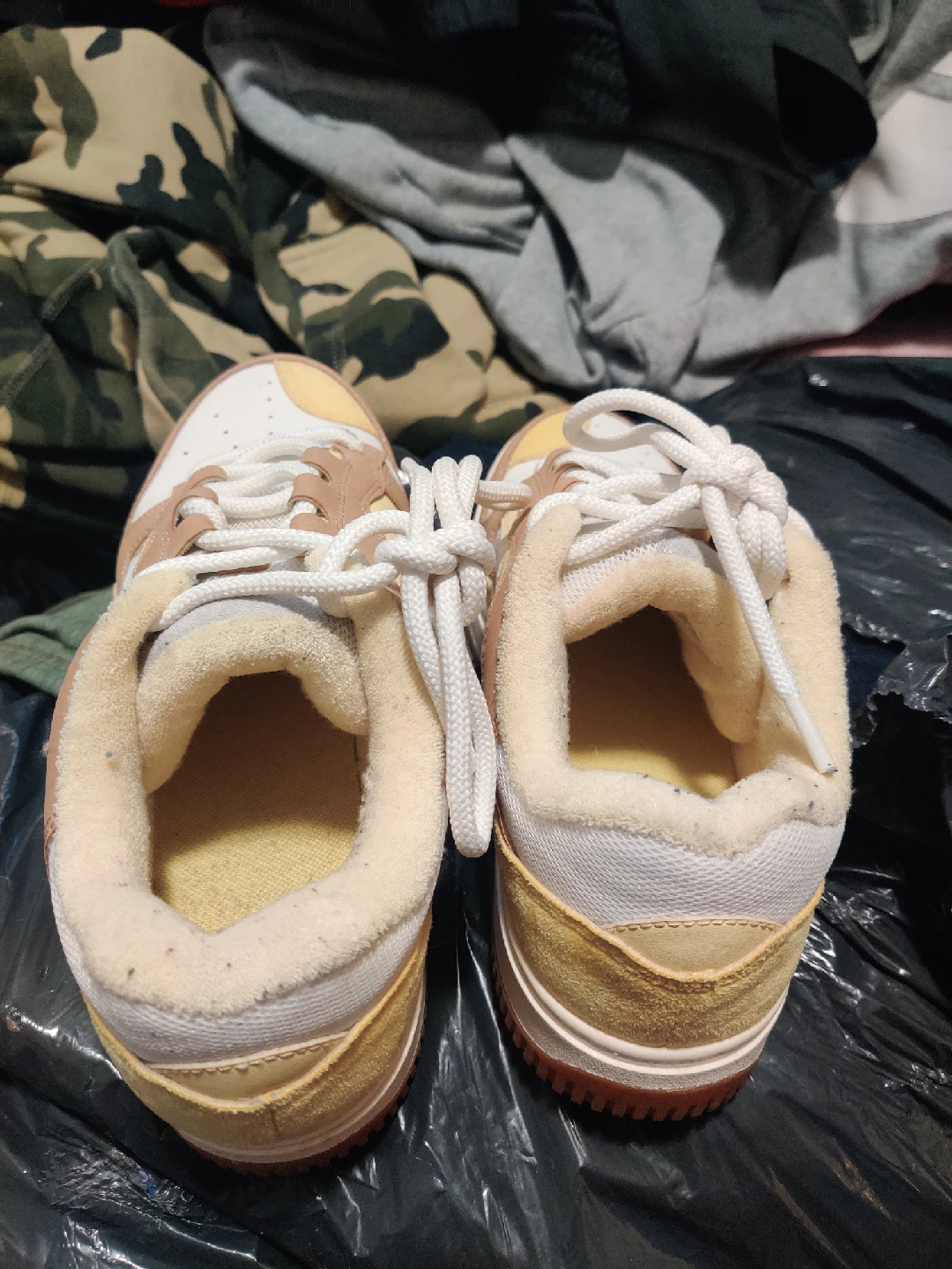 Beige & White Sneakers, Size 8 - photo 2
