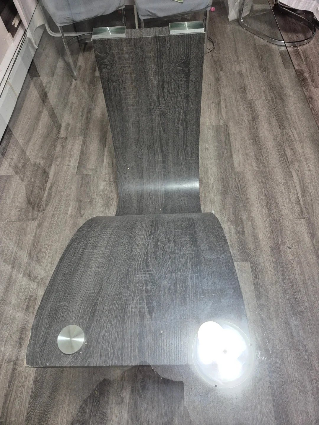 Glass Top dinning table image indicator(2)