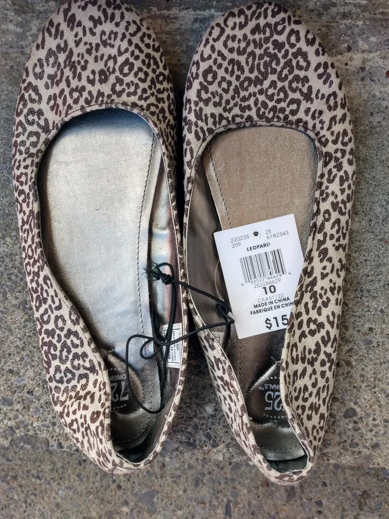 Leopard Print Ballet Flats - Size 10
