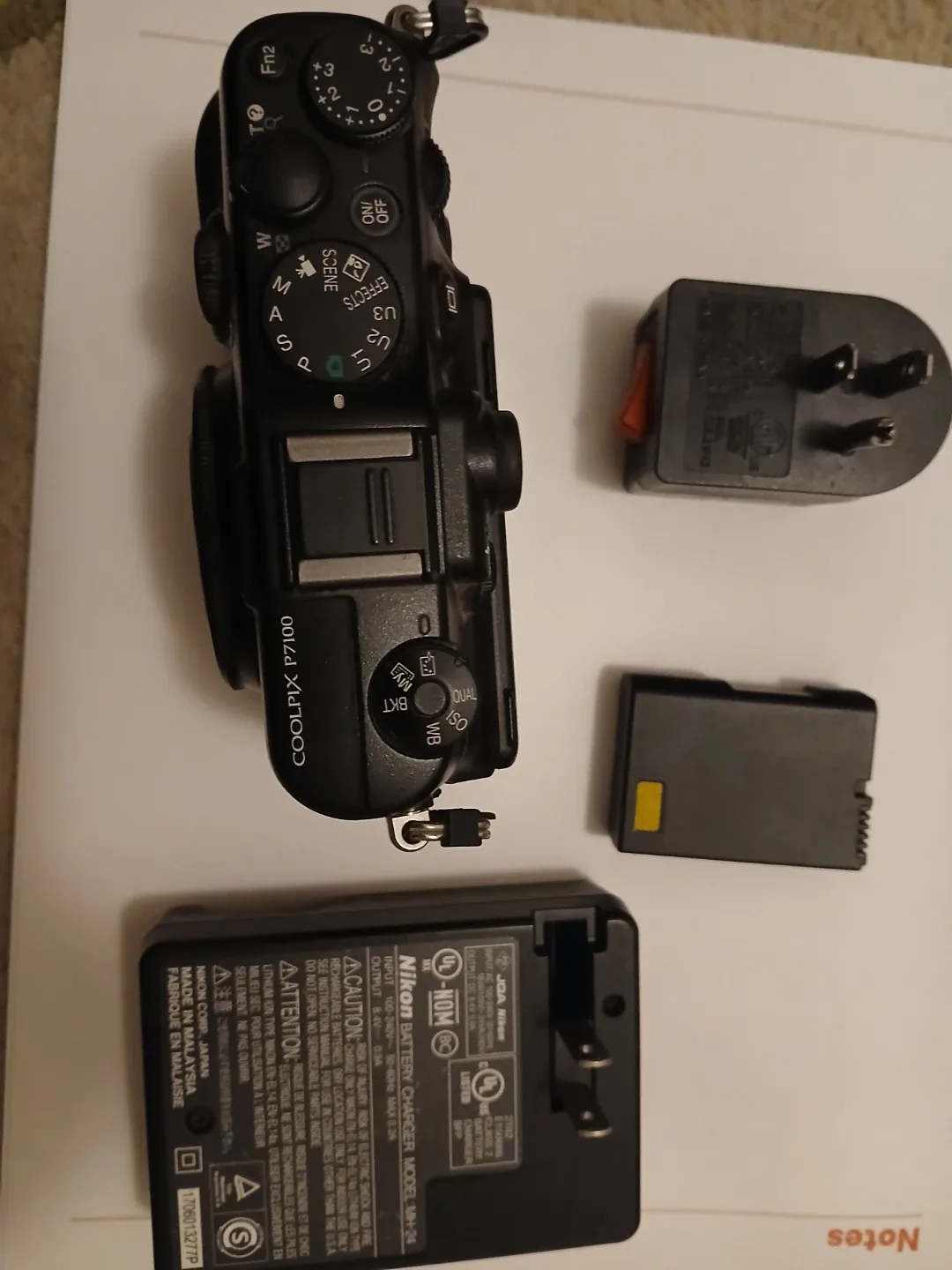 Nikon COOLPIX P7100 Digital Camera w/ Accessories image indicator(2)