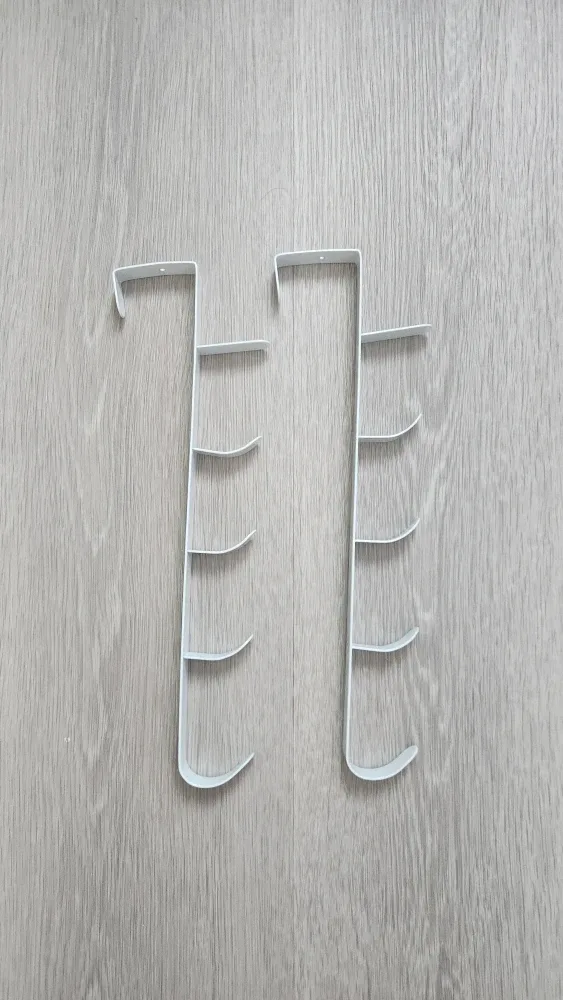 2x Vertical over the door hangers image indicator(2)