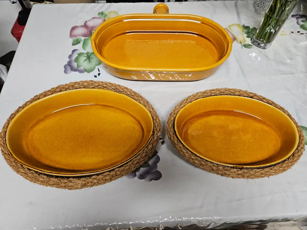 Verre Pyrex France Yellow Oven Dishes Set