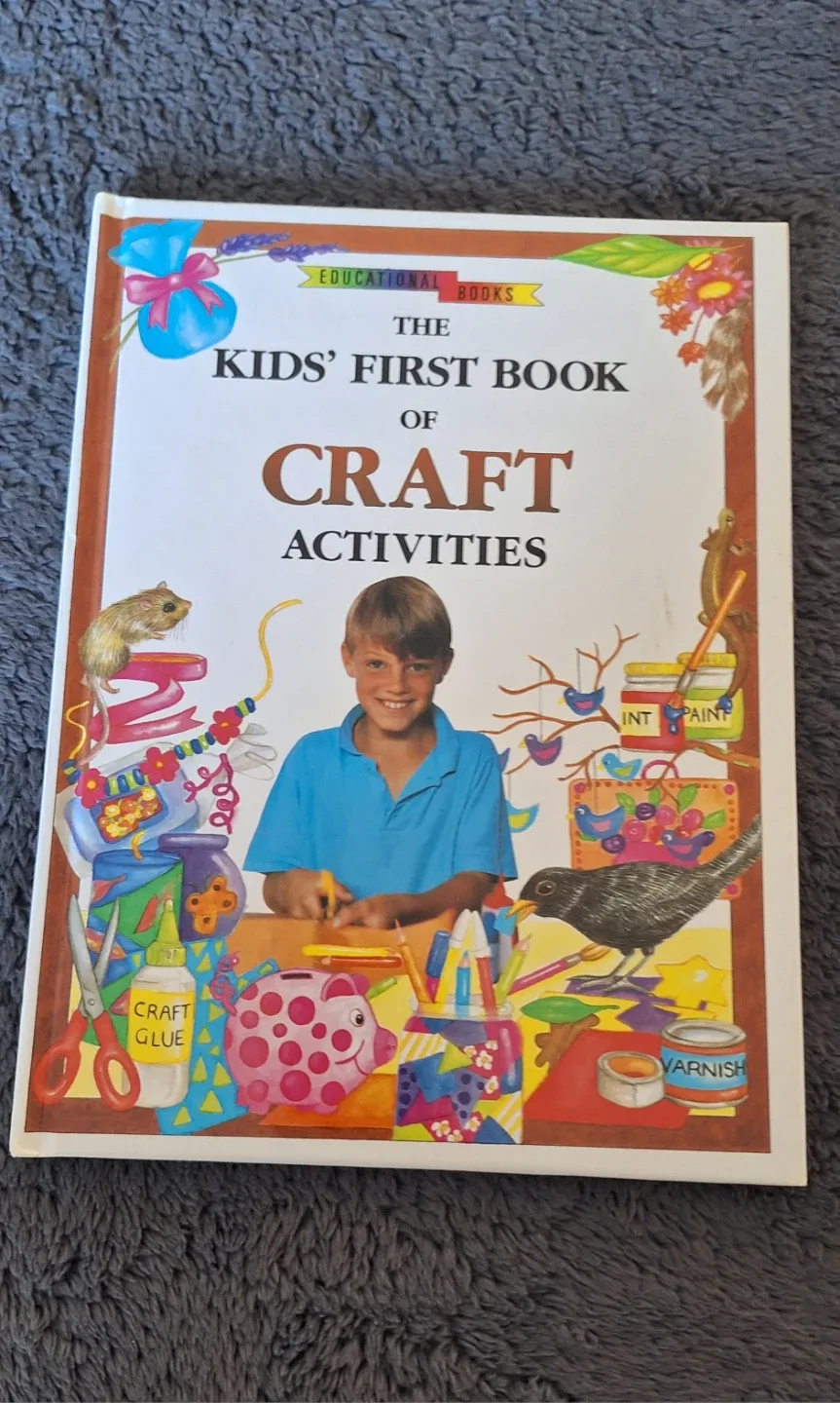 The Kids' First Book of Craft Activities🥕