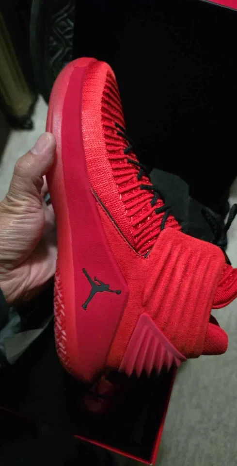 Air Jordan 32 New Rosso Corsa gym red Men's 8.5 image indicator(5)