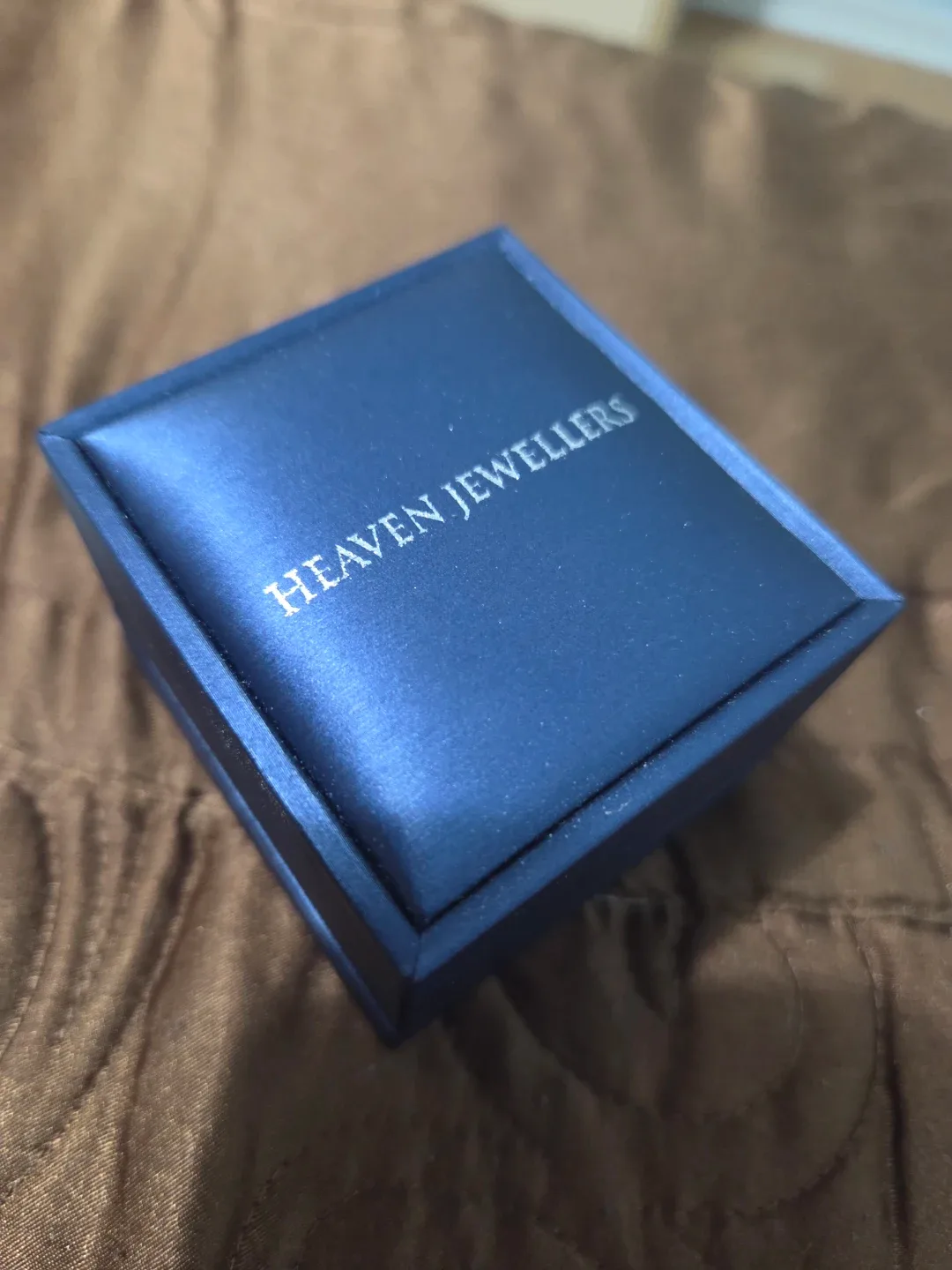 Diamond Engagement Ring image indicator(2)