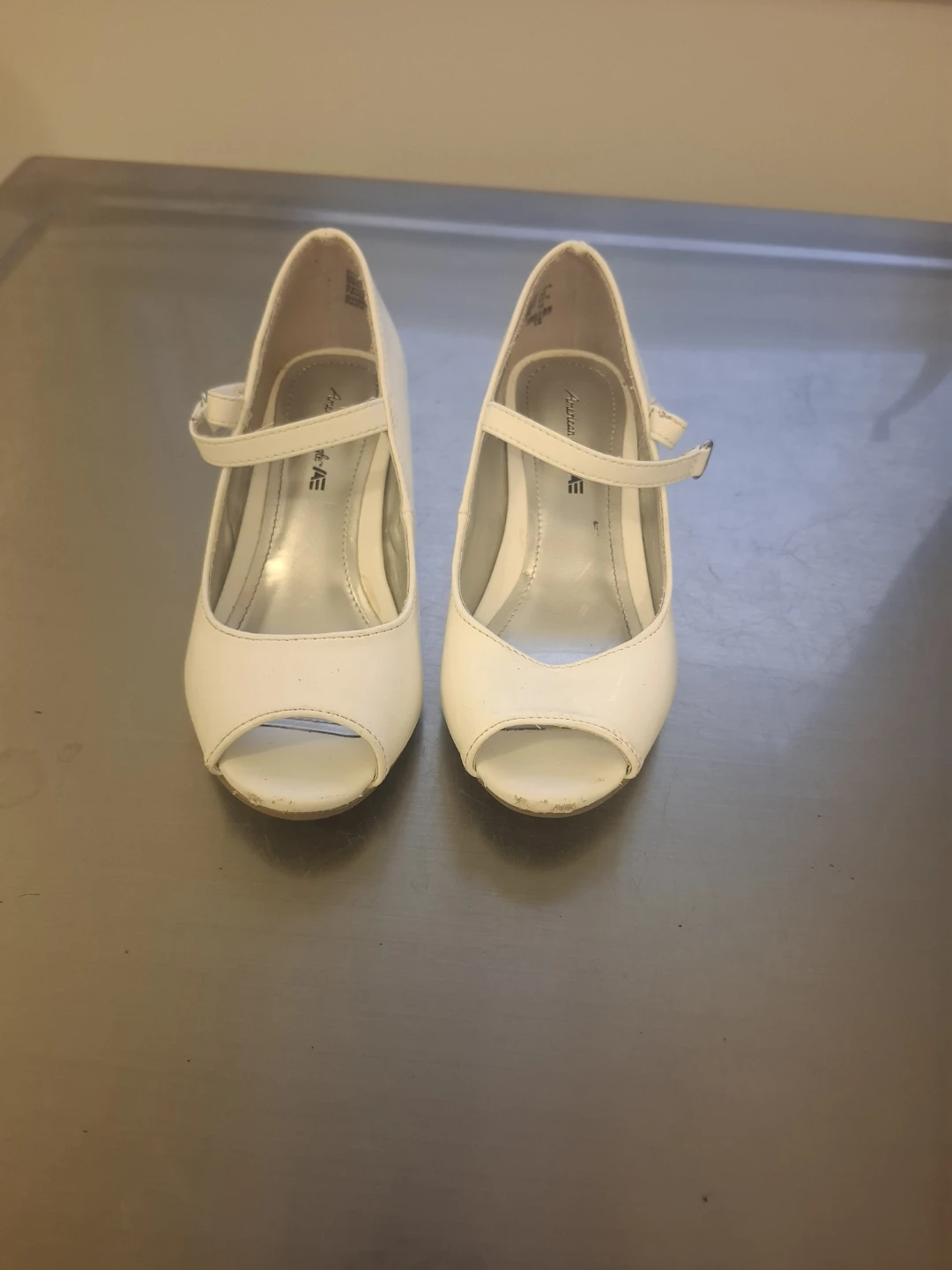 American Eagle White Heels - Size 10.5