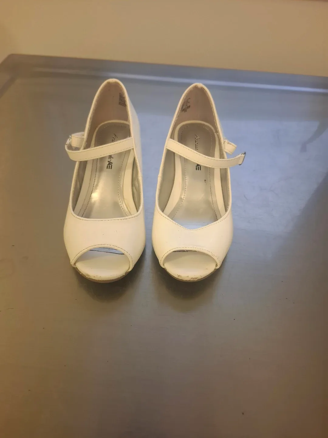 American Eagle White Heels - Size 10.5 thumbnail