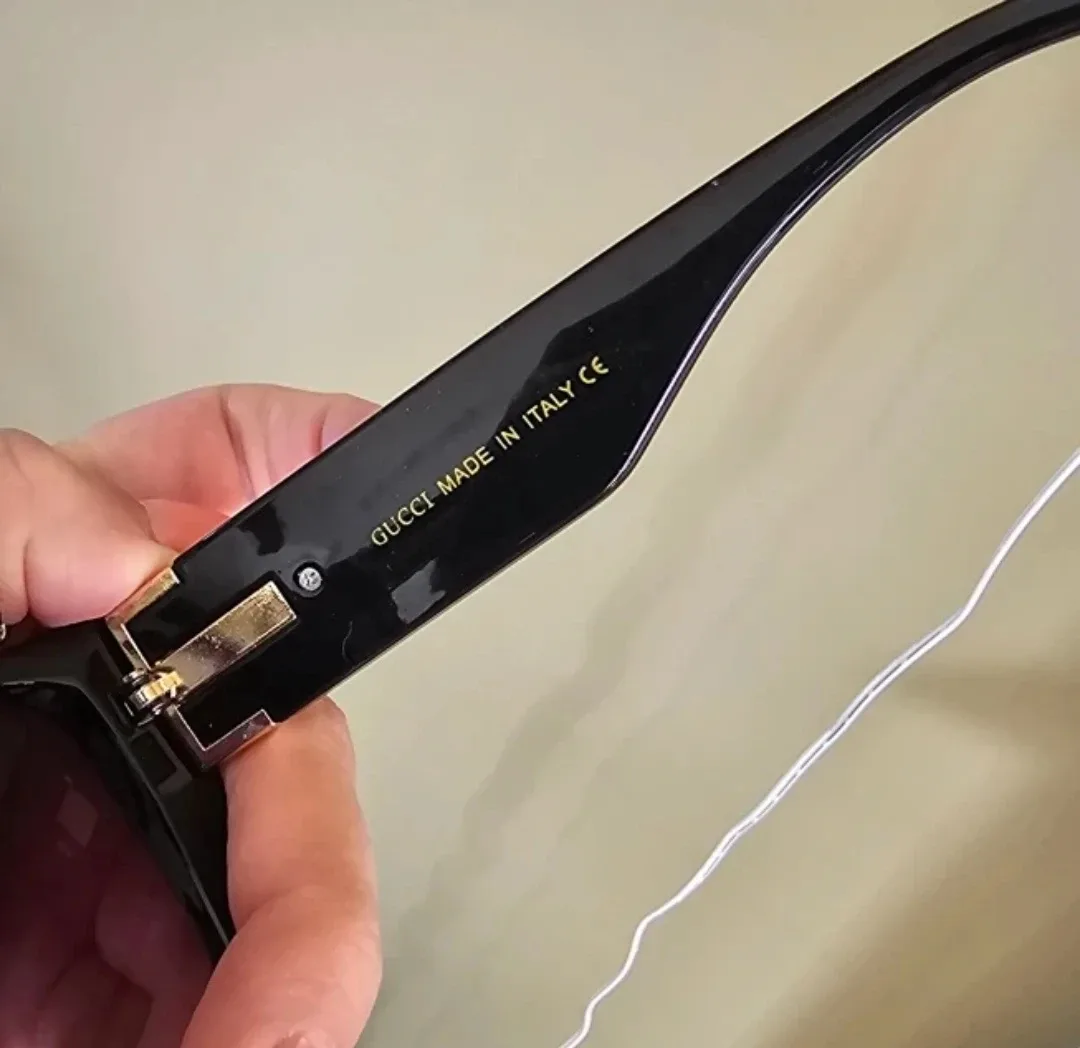 Gucci Sunglasses - Black image indicator(3)