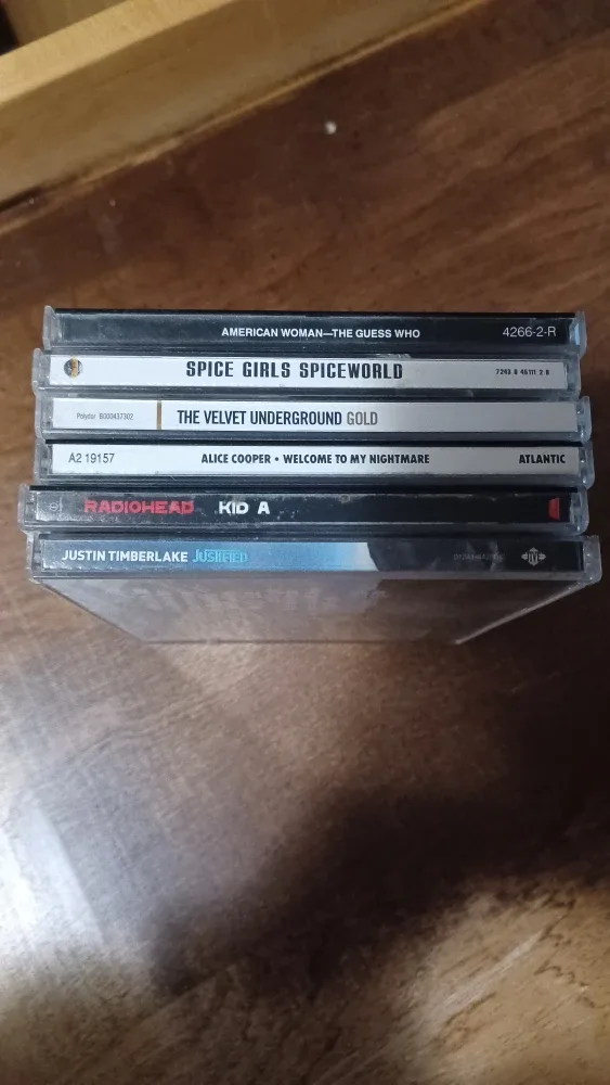 Mixed CD Bundle: Spice Girls, Radiohead & More