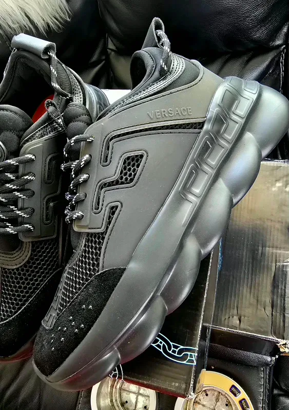 Brand new Versace Chain Reaction Triple Black Made in Italy 🇮🇹 image indicator(3)