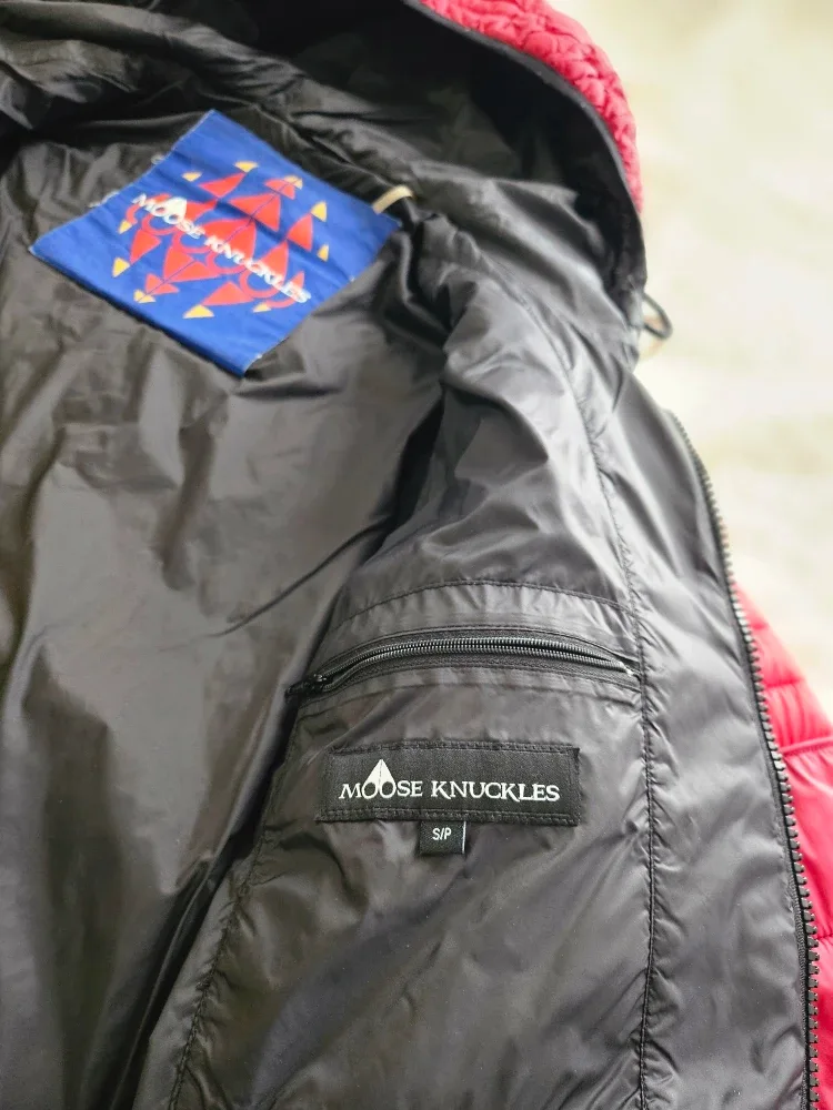 Moose Knuckles Puffer Jacket - Size S image indicator(4)