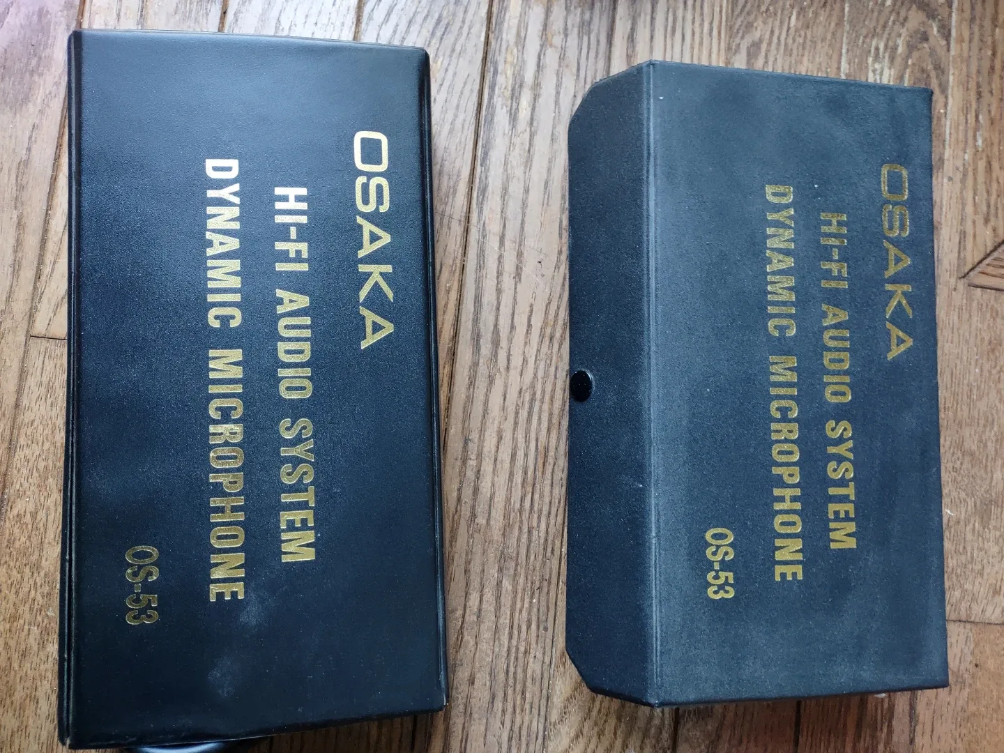 Microphone with Case and Cable image indicator(2)