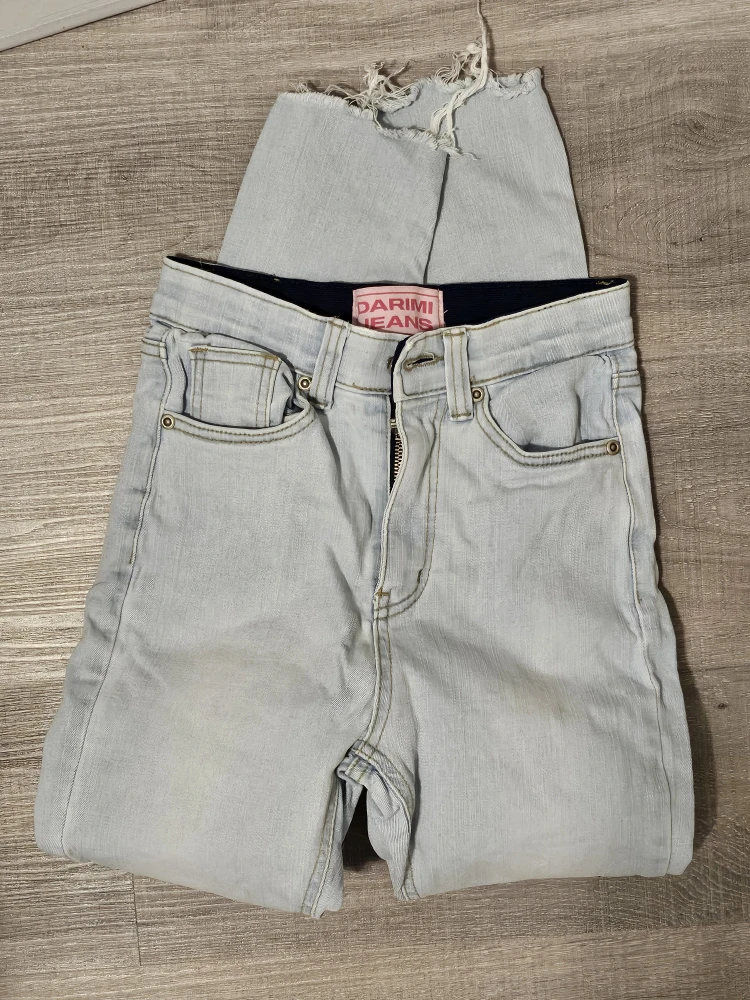 Korea Light Wash Darimi Jeans - photo 2