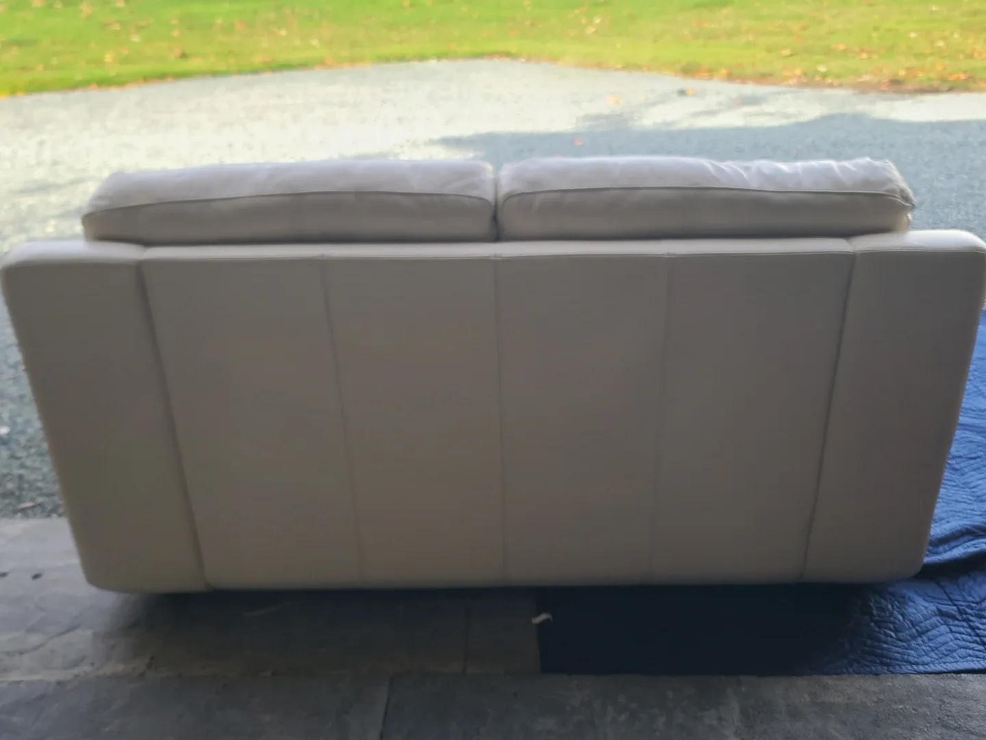 Cream Leather Sofa Set image indicator(9)