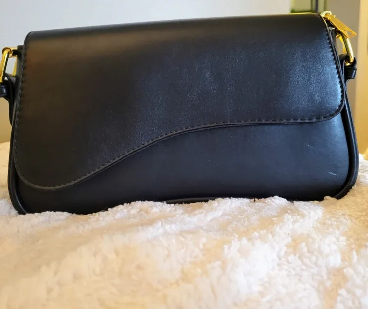 Ladies purse image indicator(3)