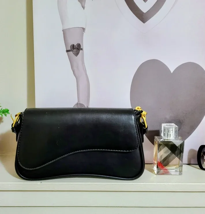 Ladies purse image indicator(4)