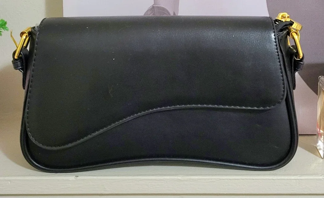 Ladies purse image indicator(5)