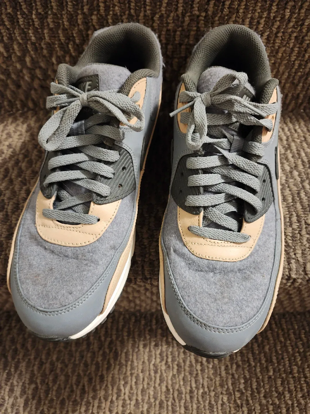 Nike Air Max 90 Sneakers thumbnail