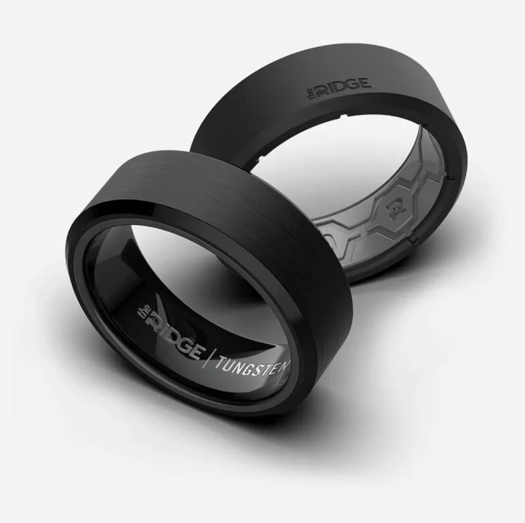 Ridge Royal Black Beveled Ring Size 11