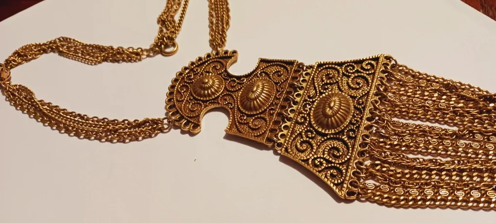 Vendome Vintage Gold Filigree Ornate Multi Chain Necklace image indicator(4)