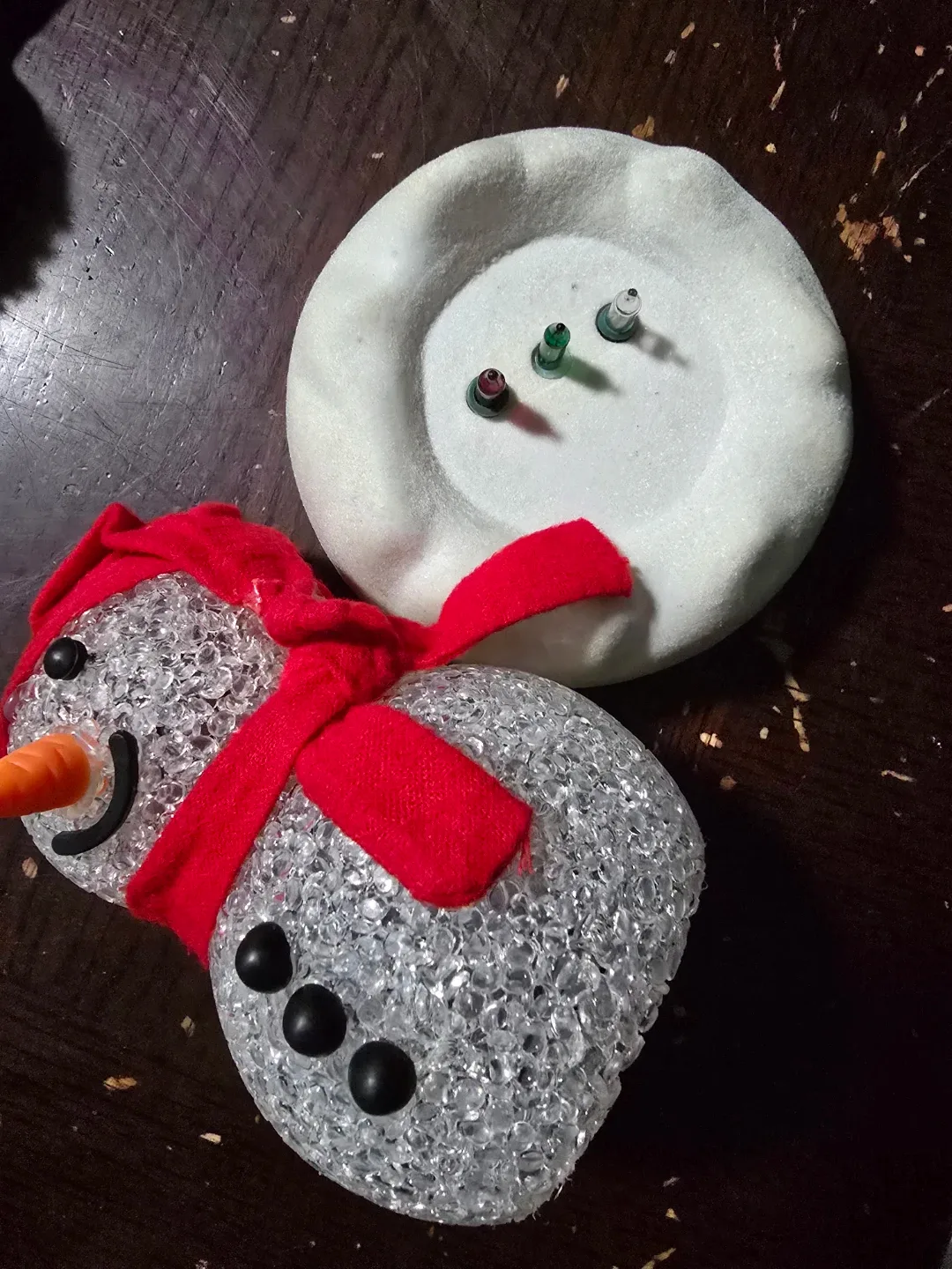 Avon Little Chilly Light-Up Snow Kid Christmas Decoration image indicator(3)