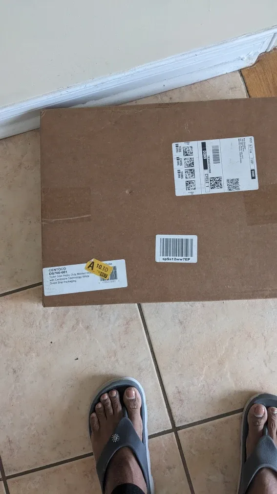 CENTOCO Toilet Seat Heavy Duty White image indicator(2)