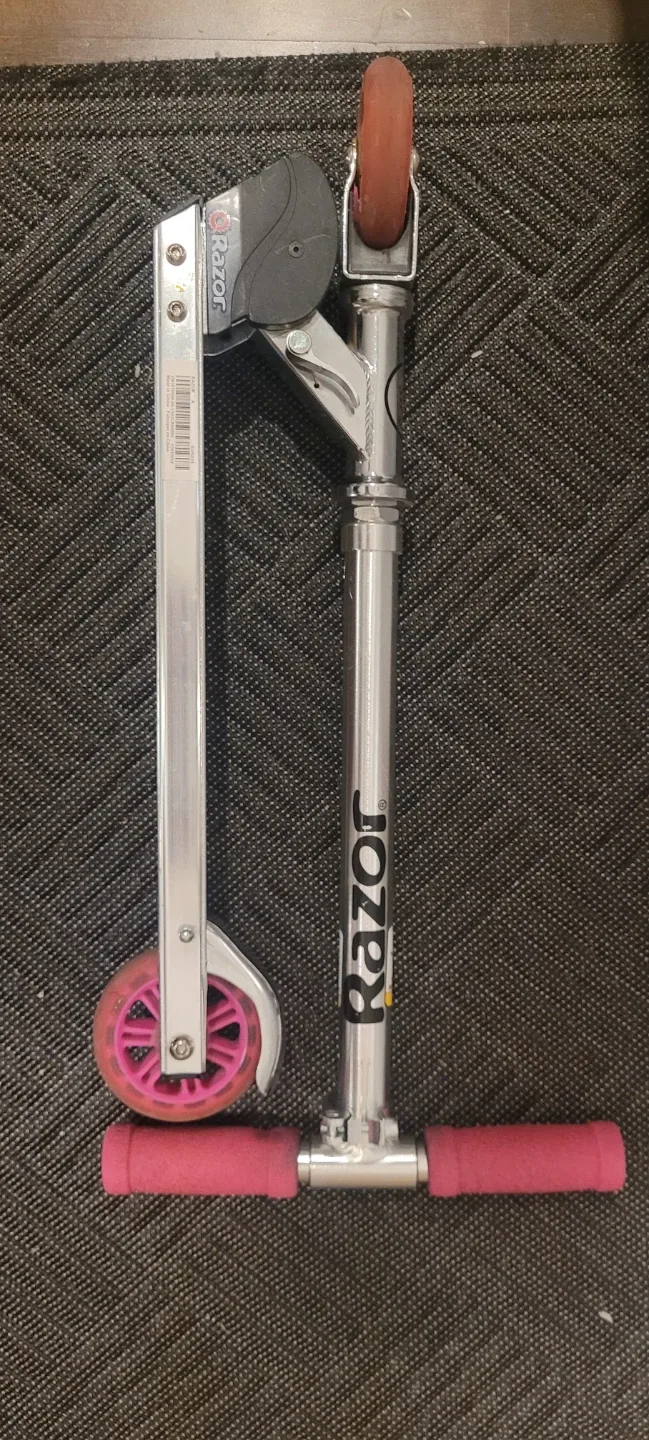 Razor Scooter - Silver & Pink