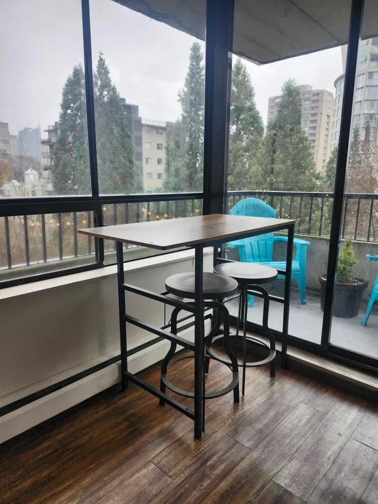 Bar Table with 2 Stools image indicator(3)